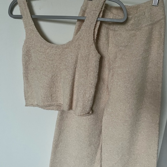 Zara Set - Picture 2 of 4